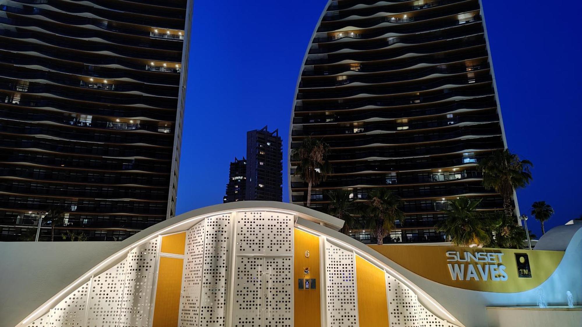 Sunset Waves Magic Apartments เบนิดอร์ม ภายนอก รูปภาพ